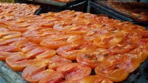 phân biệt hồng sấy dẻo Đà Lạt và hồng sấy dẻo Trung Quốc